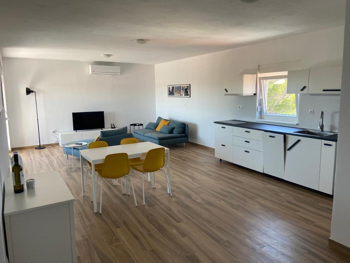 Daniela Family Apartment - Top Floor - New & Quite Location - Great Sea & Island View Вир Экстерьер фото